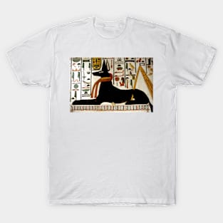 Ancient Egyptian god Anubis (E905/0395) T-Shirt